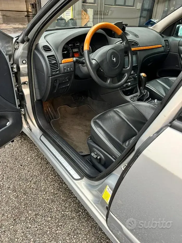 Usata Renault Laguna II Initiale Paris 165 CV (121 kW) 2006 Station wagon