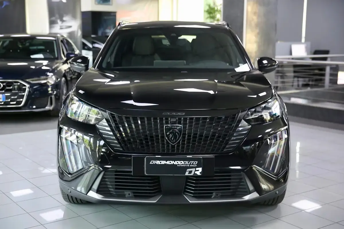 Usata Peugeot 2008 GT 131 CV (96 kW) 2023 Nero SUV