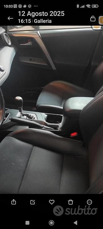 Usata Toyota RAV4 Hybrid Style 197 CV (144 kW) 2017 Argento SUV