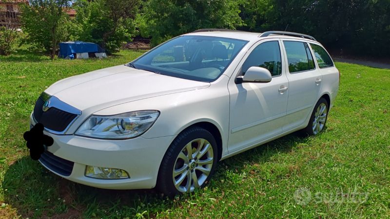 Bianco Usata 2011 Skoda Octavia Ambition Station wagon | 3500 € (Ottimo prezzo) - Immagine 1/4