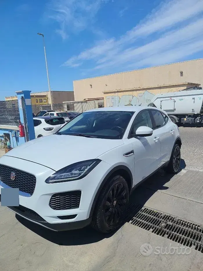 Usata Jaguar E-Pace 150 CV (110 kW) 2018 Bianco SUV