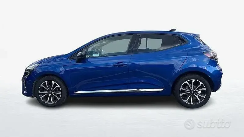 Usata Renault Clio V Techno 91 CV (66 kW) 2025 Bluazzurro Berlina