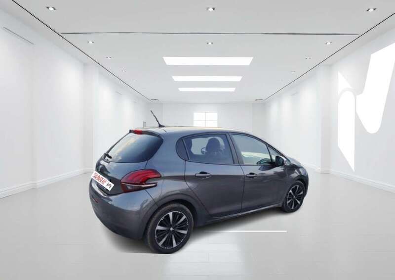 Usata Peugeot 208 Signature Sky 102 CV (75 kW) 2019 Grigio Utilitaria