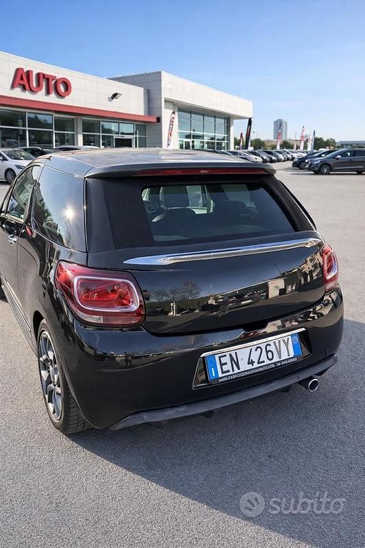 Usata Citroën DS3 Cabriolet So Chic 92 CV (67 kW) 2013 Nero Cabrio