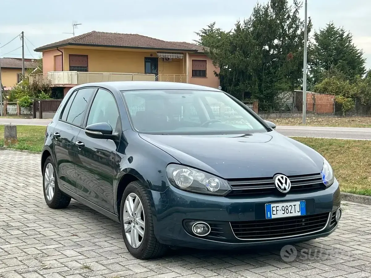 Usata VW Golf VII 105 CV (77 kW) 2012 Bluazzurro Berlina