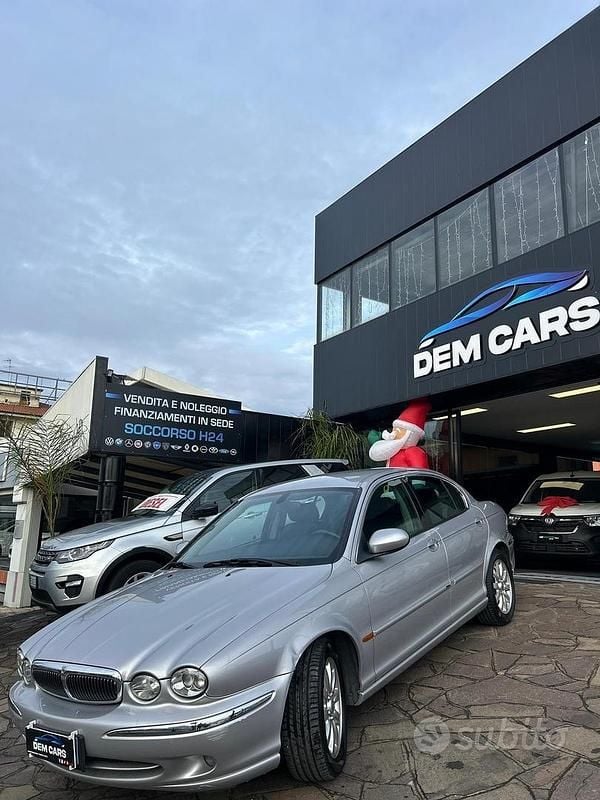 Usata Jaguar X-type Executive 195 CV (143 kW) 2001 Grigio Berlina