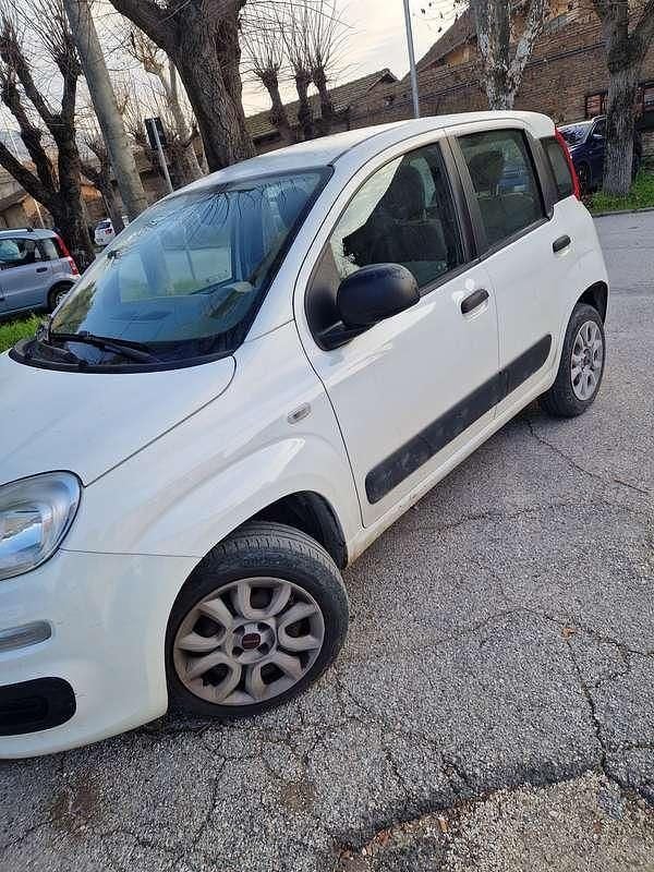 Usata Fiat Panda Easy 80 CV (58 kW) 2015 Bianco Utilitaria