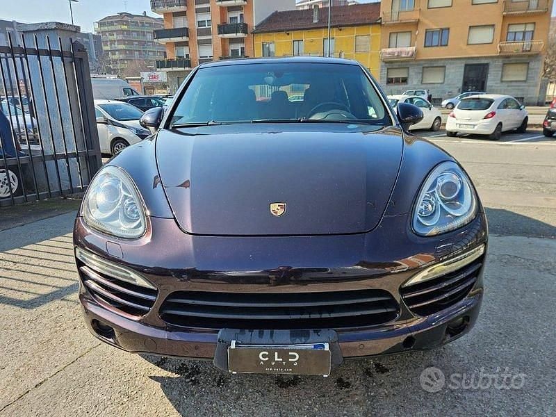 Usata Porsche Cayenne 245 CV (180 kW) 2012 Viola SUV