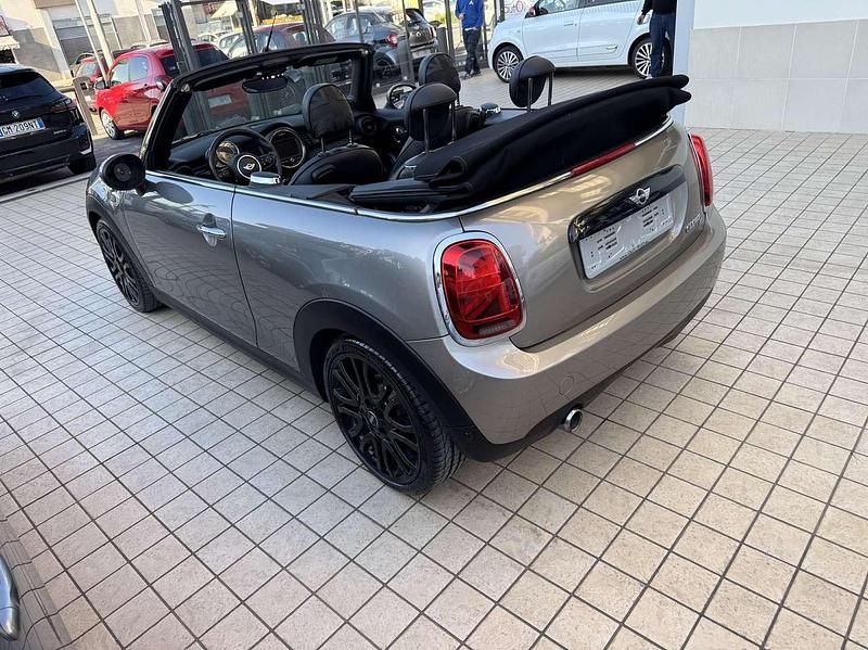 Usata Mini Cooper D Cabriolet Hype 116 CV (85 kW) 2016 Other Cabrio