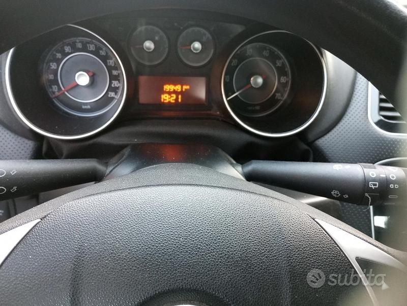Usata Fiat Punto Evo 77 CV (56 kW) 2011 Grigio Utilitaria