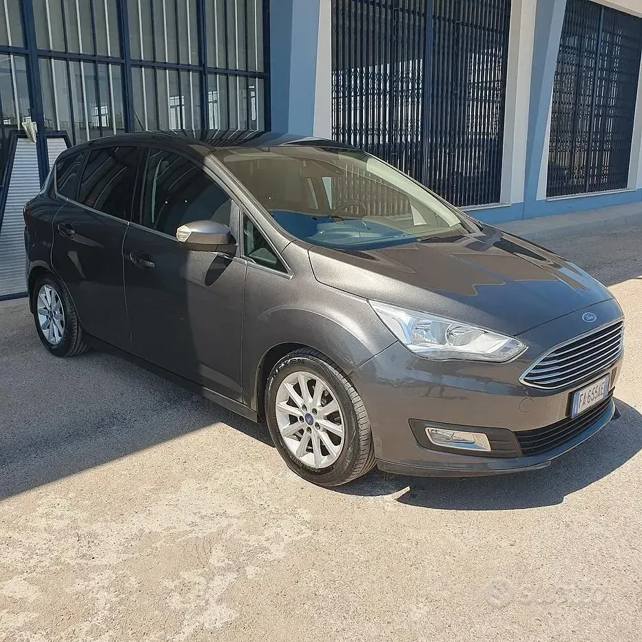 Usata Ford C-MAX Business Edition 120 CV (88 kW) 2015 Grigio Monovolume