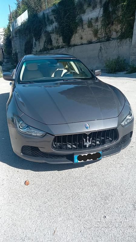 Usata Maserati Ghibli 330 CV (242 kW) 2015 Grigio Coupé