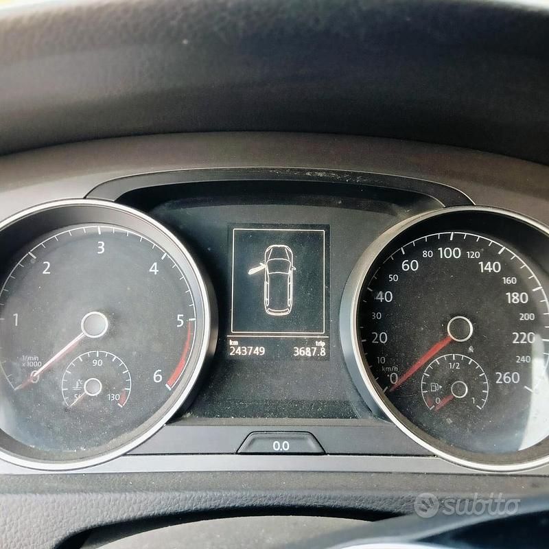 Usata VW Golf VII Comfortline 110 CV (80 kW) 2015 Bianco Station wagon