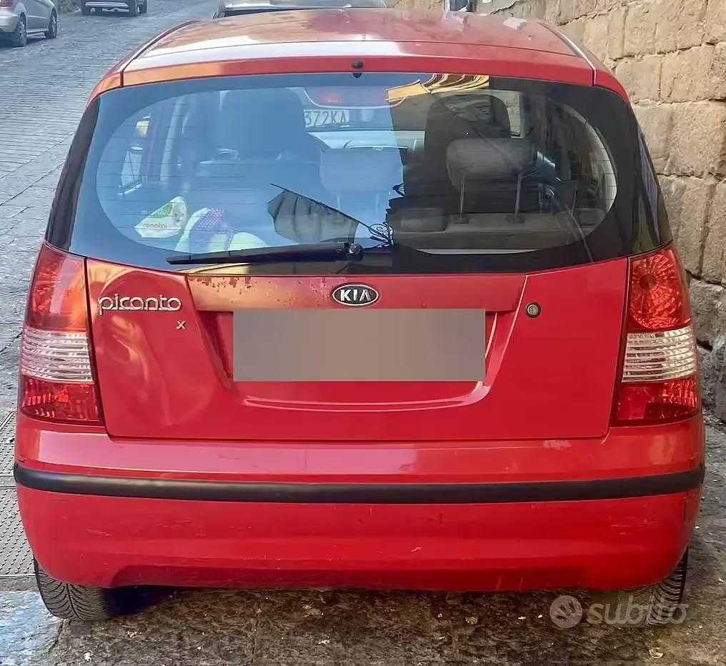 Usata Kia Picanto 61 CV (44 kW) 2007 Rosso Utilitaria