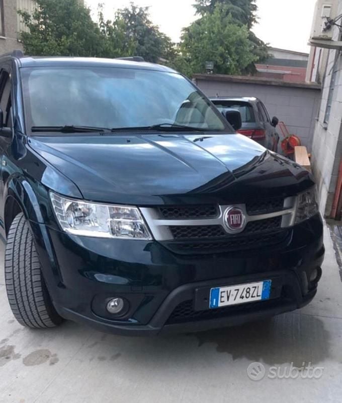 Usata Fiat Freemont 140 CV (102 kW) 2014 Blu SUV