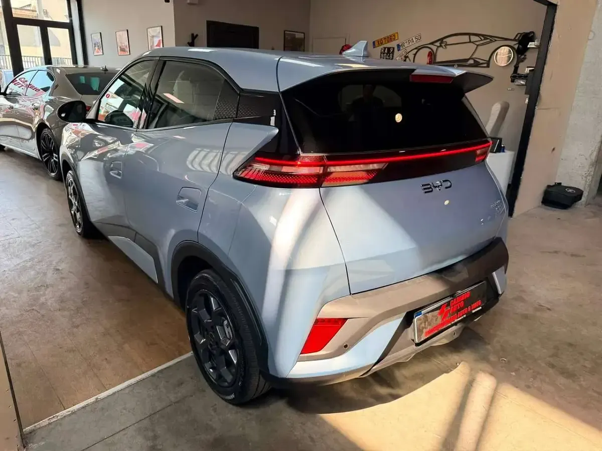 Usata BYD Dolphin Boost 35 kW (48 CV) 2026 Blu/azzurro Utilitaria