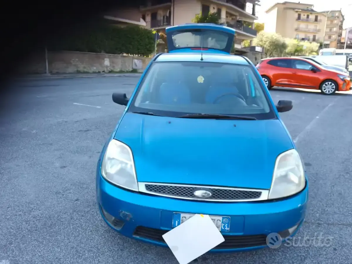 Gebraucht Ford Fiesta 75 PS (55 kW) 2004 Blau Kleinwagen