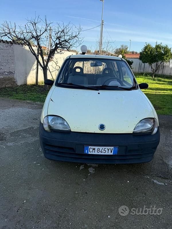 Usata Fiat Seicento 54 CV (39 kW) 2004 Giallo