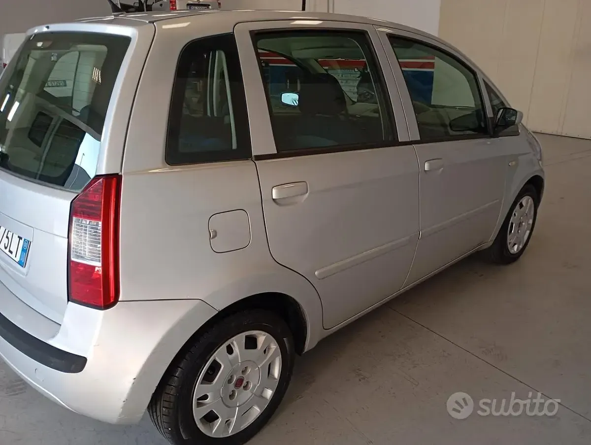 Usata Fiat Idea 80 CV (58 kW) 2008 Grigio Monovolume