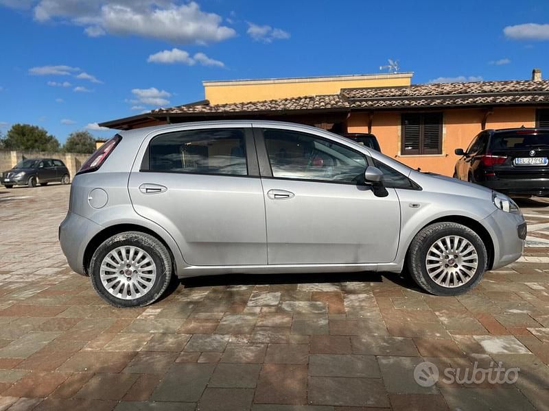 Usata Fiat Punto Evo Dynamic 65 CV (47 kW) 2010 Grigio Utilitaria