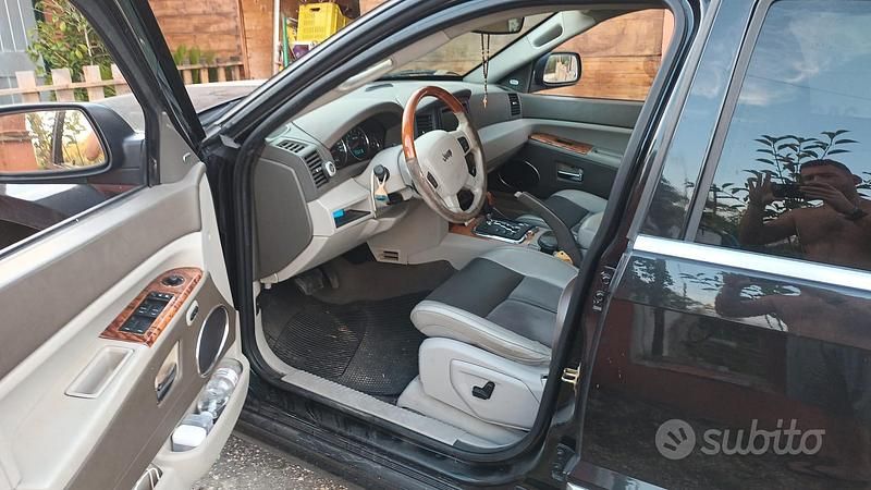 Usata Jeep Cherokee 140 CV (102 kW) 2008 SUV