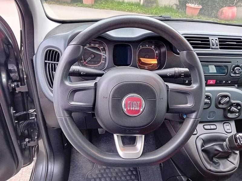 Usata Fiat Panda Easy 69 CV (50 kW) 2017 Grigio Utilitaria