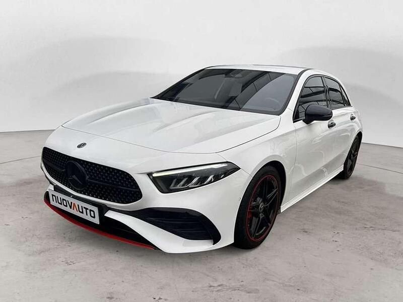Usata Mercedes A200 AMG Line Premium Plus 163 CV (119 kW) 2023 Nero Berlina