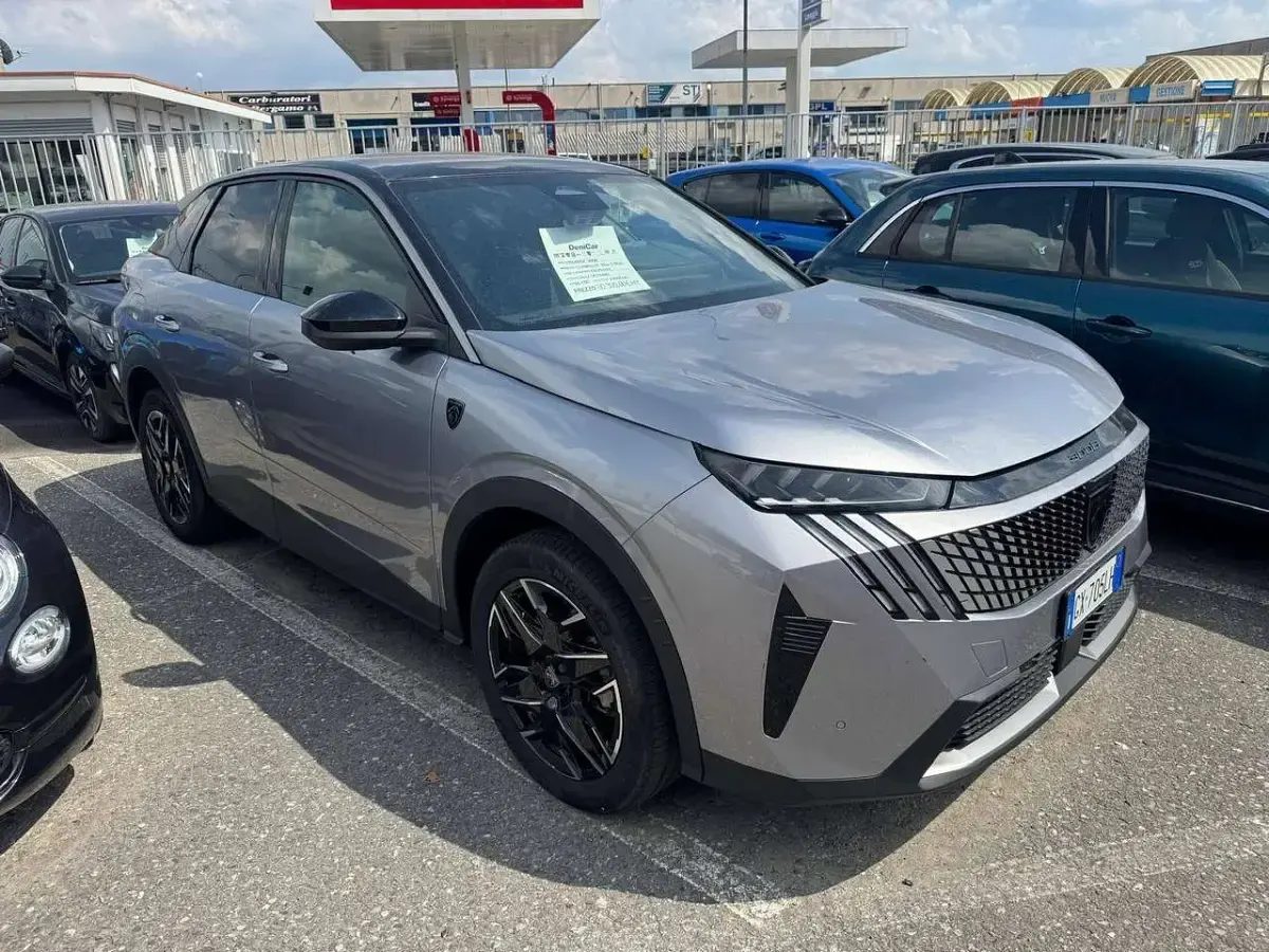 Usata Peugeot 3008 GTi 136 CV (100 kW) 2025 Grigio SUV