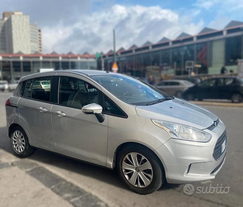 Usata Ford B-MAX 95 CV (69 kW) 2016 Argento Monovolume