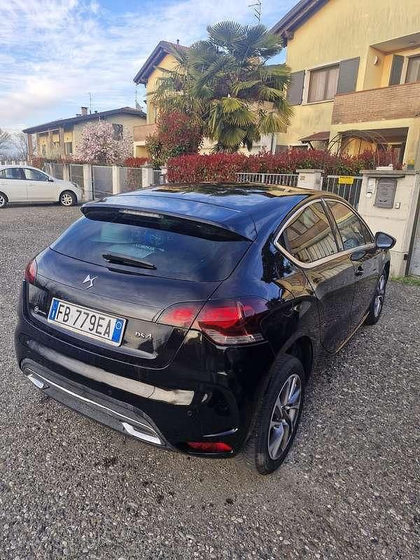 Usata Citroën DS4 So Chic 120 CV (88 kW) 2015 Utilitaria
