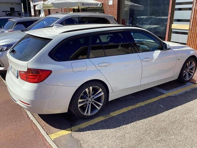 Usata BMW 325 M Sport 218 CV (160 kW) 2015 Bianco Station wagon
