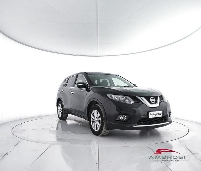 Begagnad Nissan X-Trail Tekna 131 HK (96 kW) 2017 Svart SUV