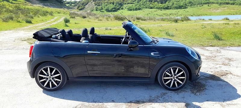 Usata Mini Cooper D Cabriolet 116 CV (85 kW) 2018 Nero Cabrio