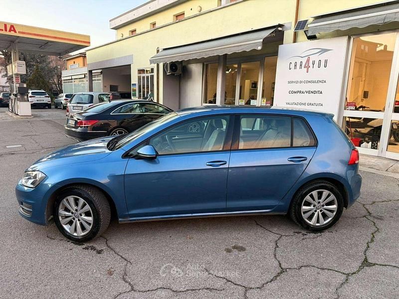 Usata VW Golf VII 110 CV (80 kW) 2016 Blu/azzurro Berlina