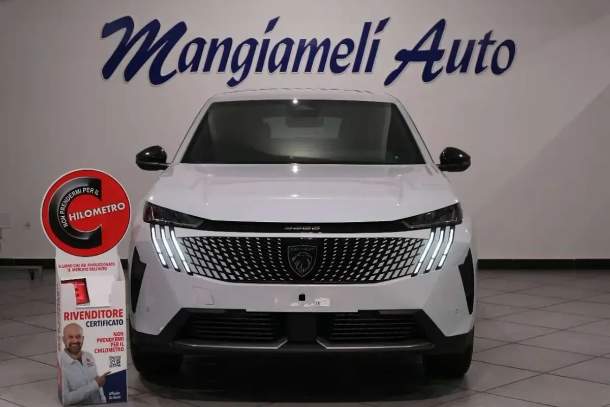 Nuova Peugeot 3008 Allure 136 CV (100 kW) 2025 Bianco SUV