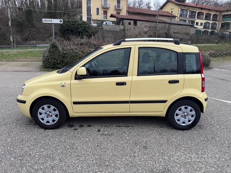 Usata Fiat Panda Emotion 69 CV (50 kW) 2009 Giallo Utilitaria