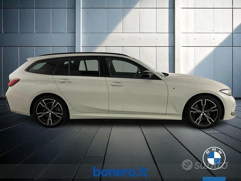 Usata BMW 320e M Sport 190 CV (139 kW) 2024 Bianco Station wagon