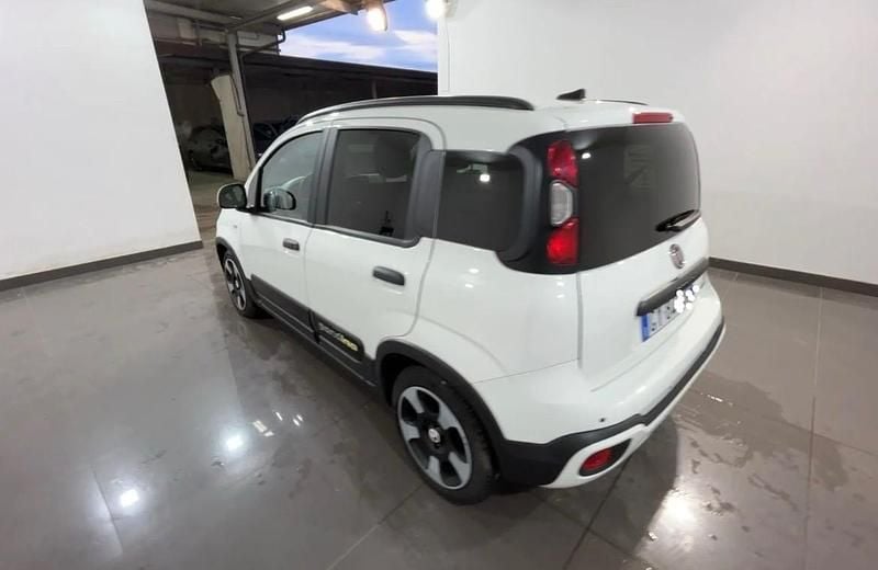 Neu Fiat Panda Cross Cross 70 PS (51 kW) 2025 Grau Kleinwagen