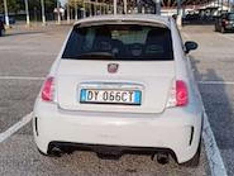 Usata Abarth 500 135 CV (99 kW) 2009 Grigio Utilitaria