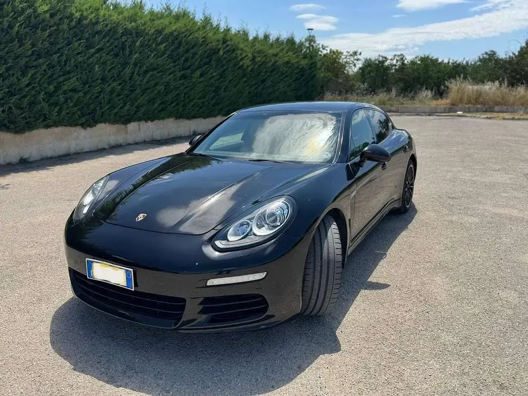 Usata Porsche Panamera 250 CV (183 kW) 2014 Nero Utilitaria