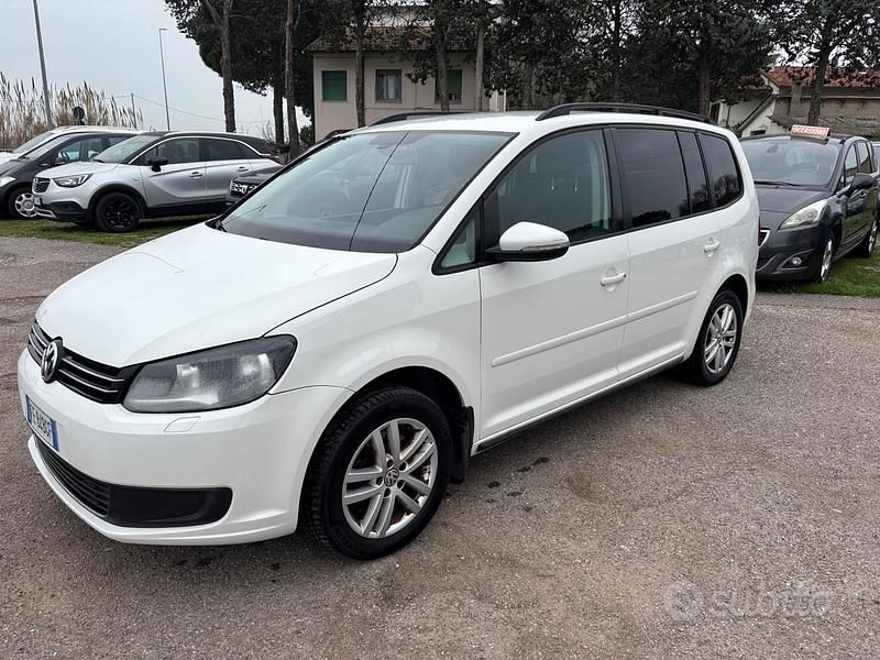 Usata VW Touran Highline 149 CV (109 kW) 2013 Bianco Monovolume