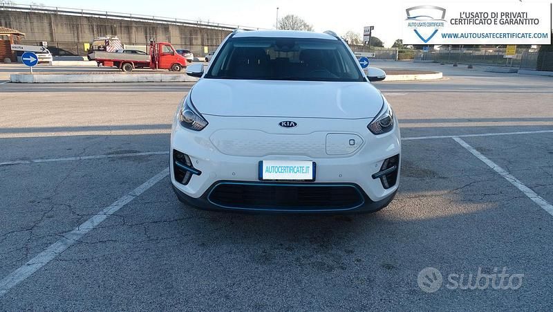Usata Kia e-Niro 100 kW (136 CV) 2021 Bianco SUV