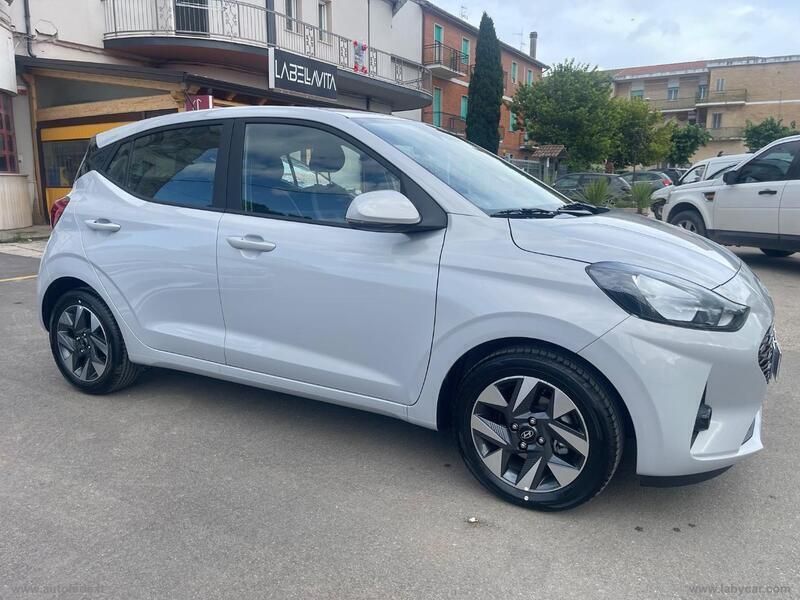 Nuova Hyundai i10 62 CV (45 kW) 2025 Utilitaria