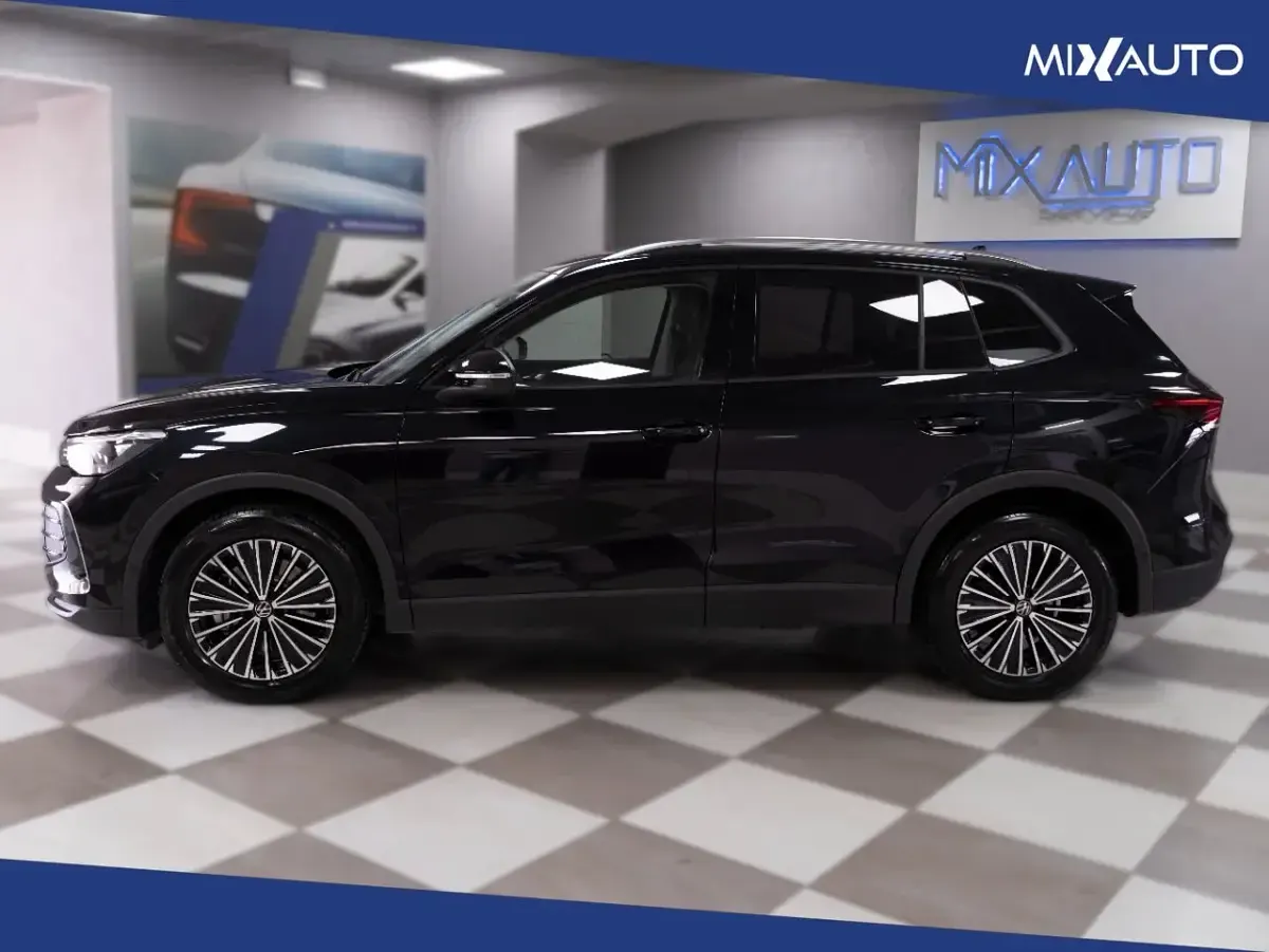 Usata VW Tiguan Life 150 CV (110 kW) 2024 Nero SUV
