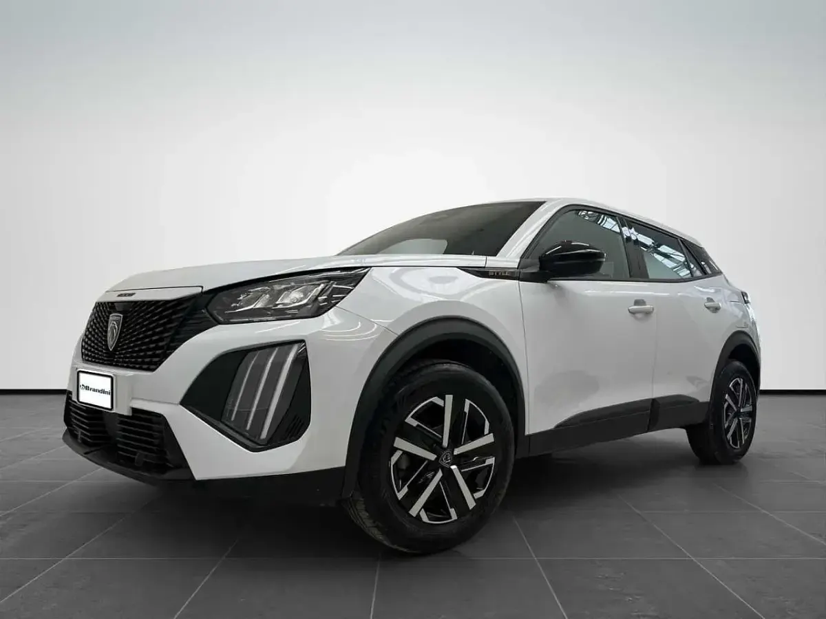 Usata Peugeot 2008 Style 102 CV (75 kW) 2026 SUV