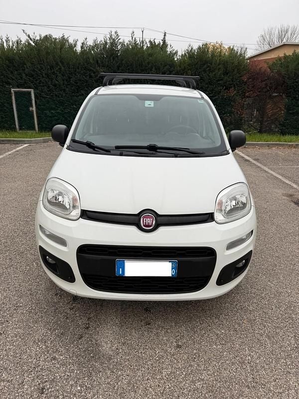 Bianco Usata 2016 Fiat Panda Berlina | 3950 € (Super prezzo) - Immagine 1/4