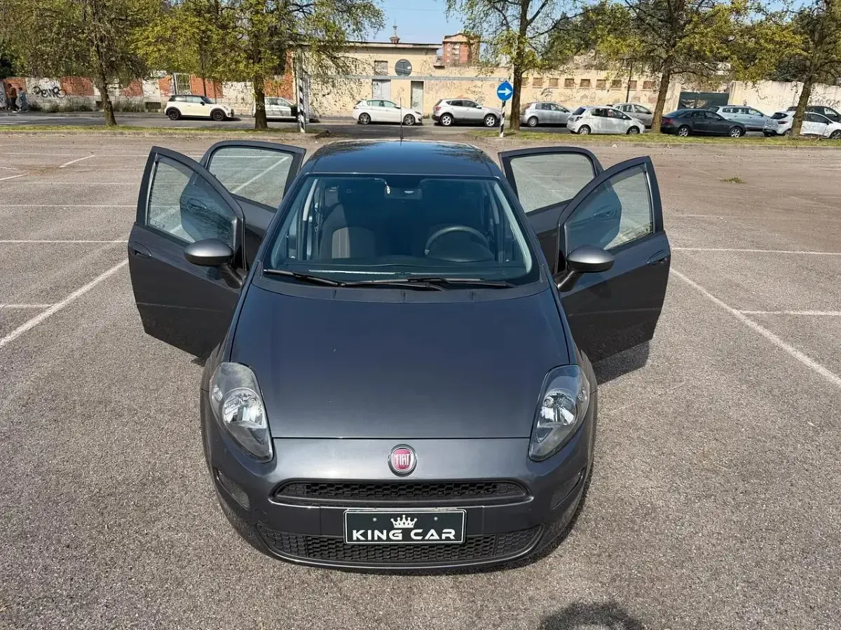 Usata Fiat Punto Lounge 75 CV (55 kW) 2015 Utilitaria