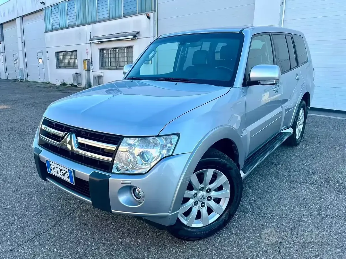 Usata Mitsubishi Pajero Instyle 200 CV (147 kW) 2010 SUV