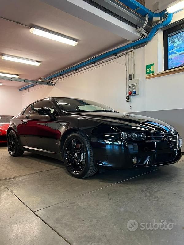 Nero Usata 2011 Alfa Romeo Brera Coupé | 13.800 € (Buon prezzo) - Immagine 1/4