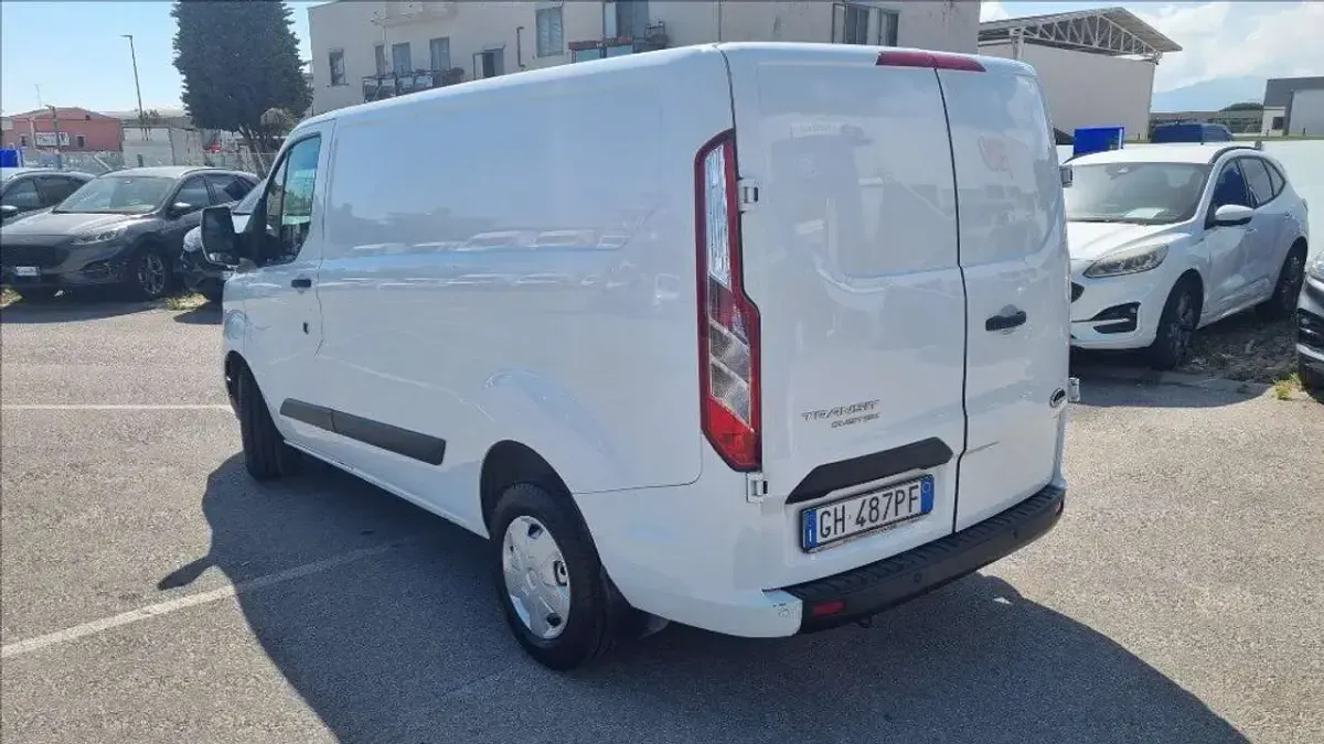 Usata Ford Transit Custom Trend 131 CV (96 kW) 2022 Frozen whi Furgone